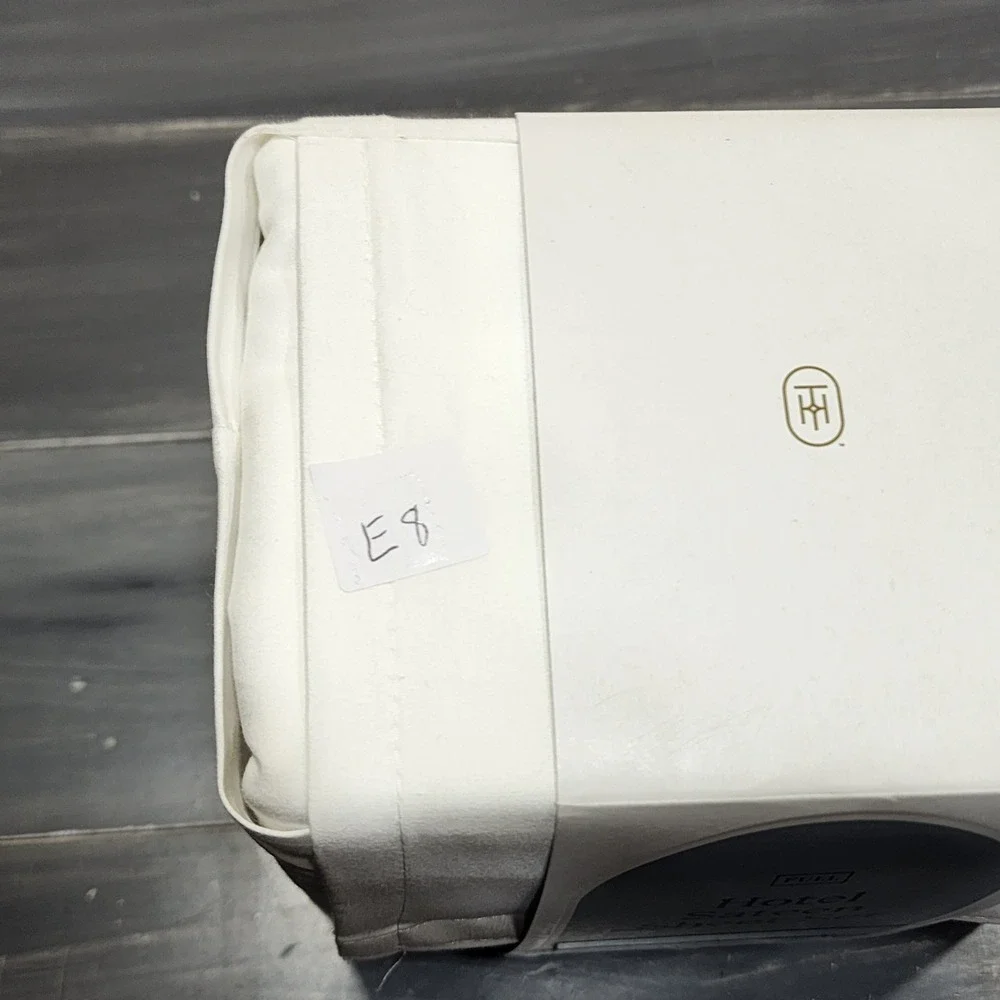 Threshold Hotel Sateen Sheet Set Full White 800 Thread Count 100% Cotton 4pc